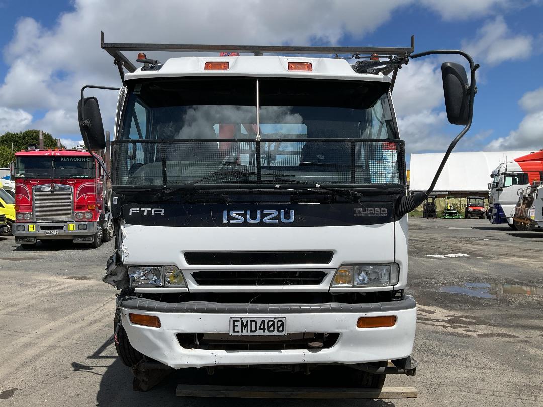 Photo '10' of Isuzu FTR 750 Flat Deck Crane