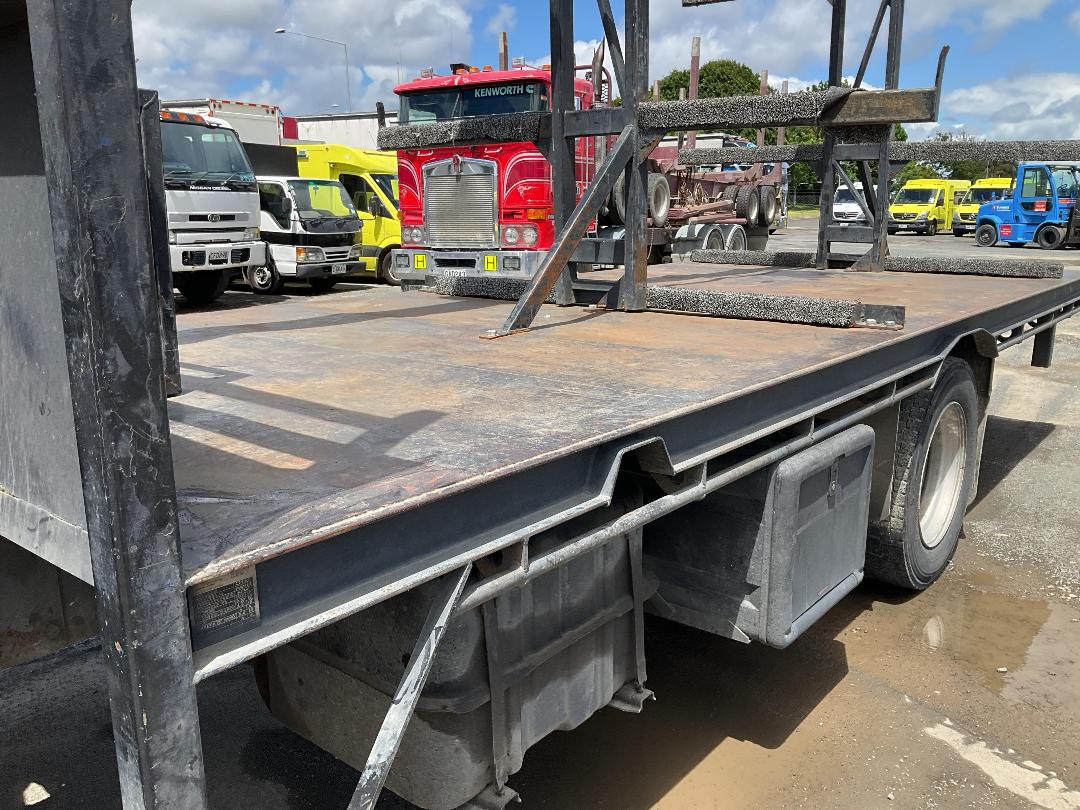 Photo '15' of Isuzu FTR 750 Flat Deck Crane