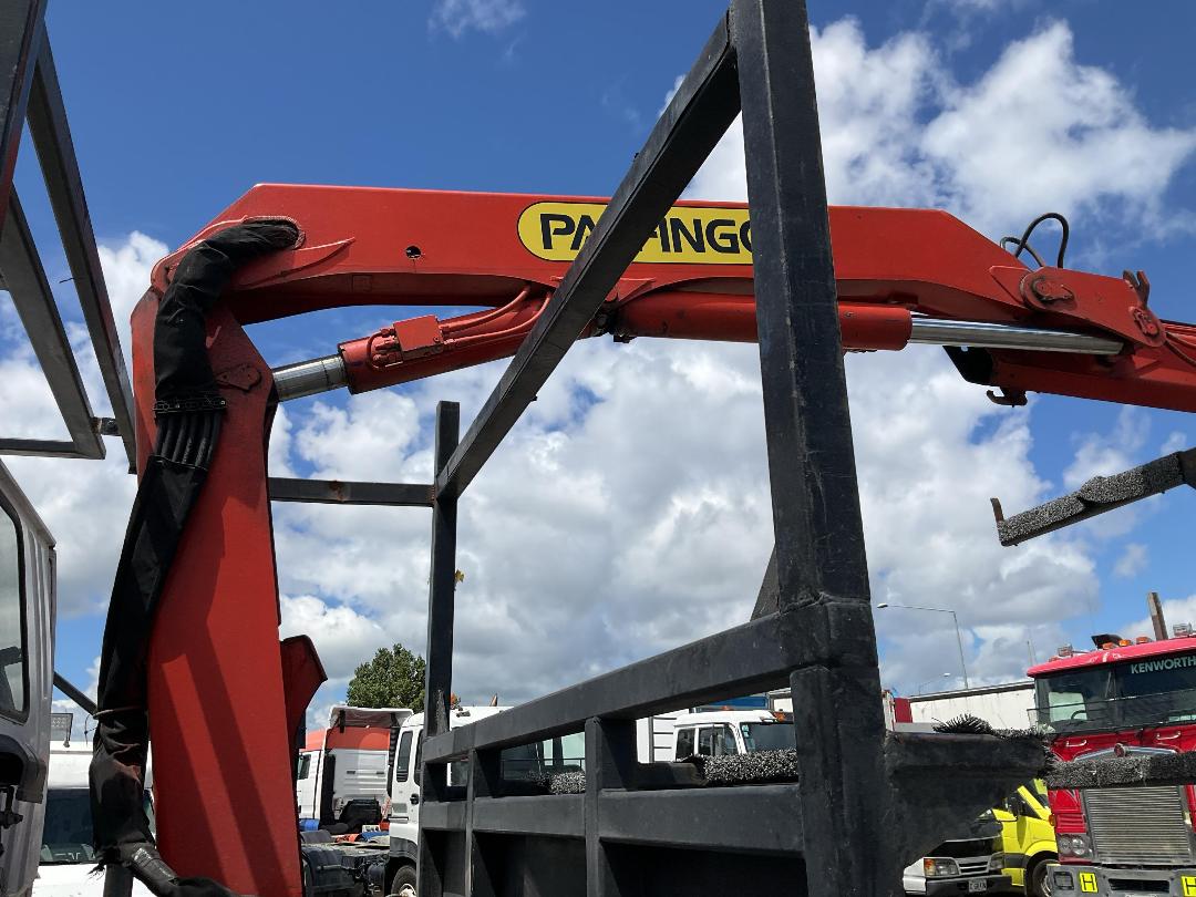 Photo '17' of Isuzu FTR 750 Flat Deck Crane