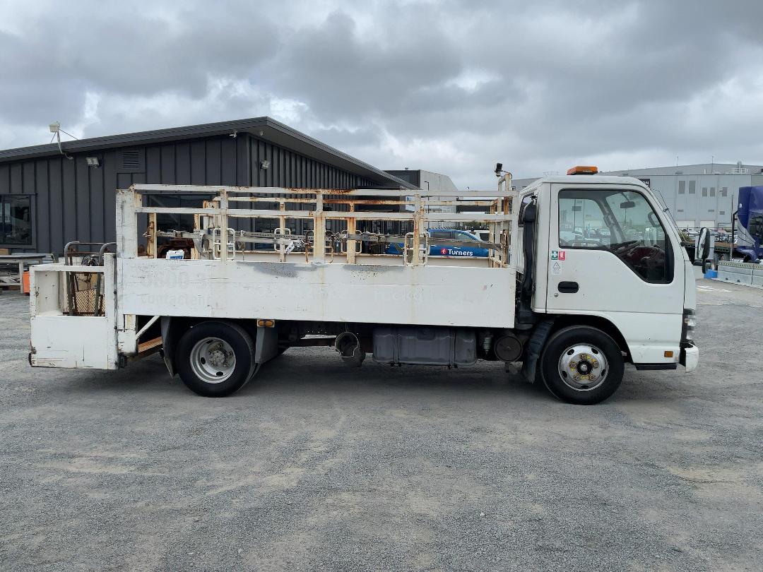 Photo '3' of Isuzu NKR 300M Gas Bottle Truck