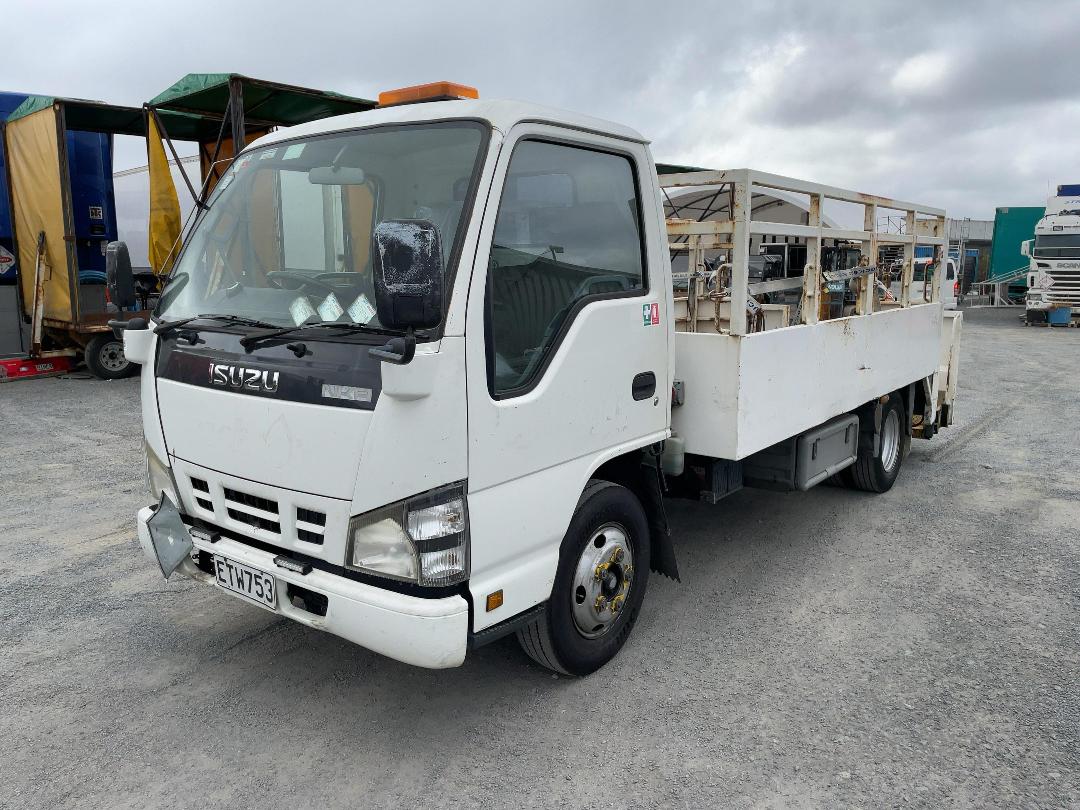 Photo '9' of Isuzu NKR 300M Gas Bottle Truck