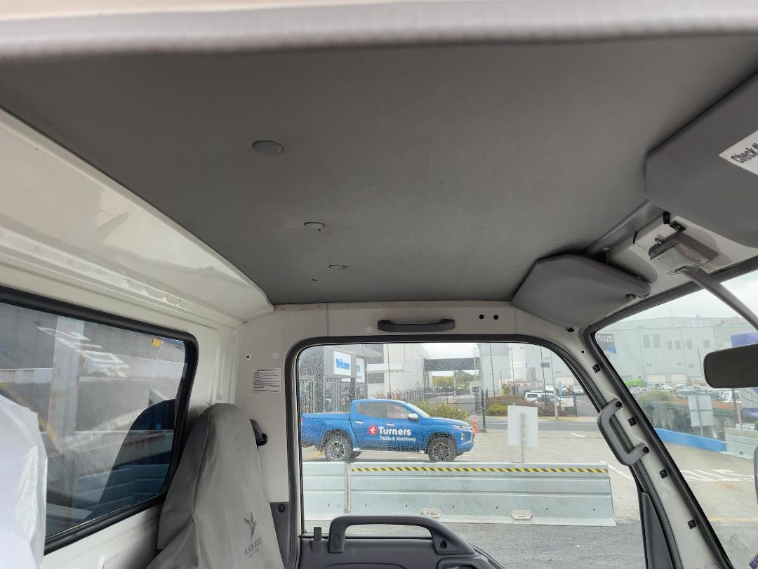 Photo '18' of Isuzu NKR 300M Gas Bottle Truck