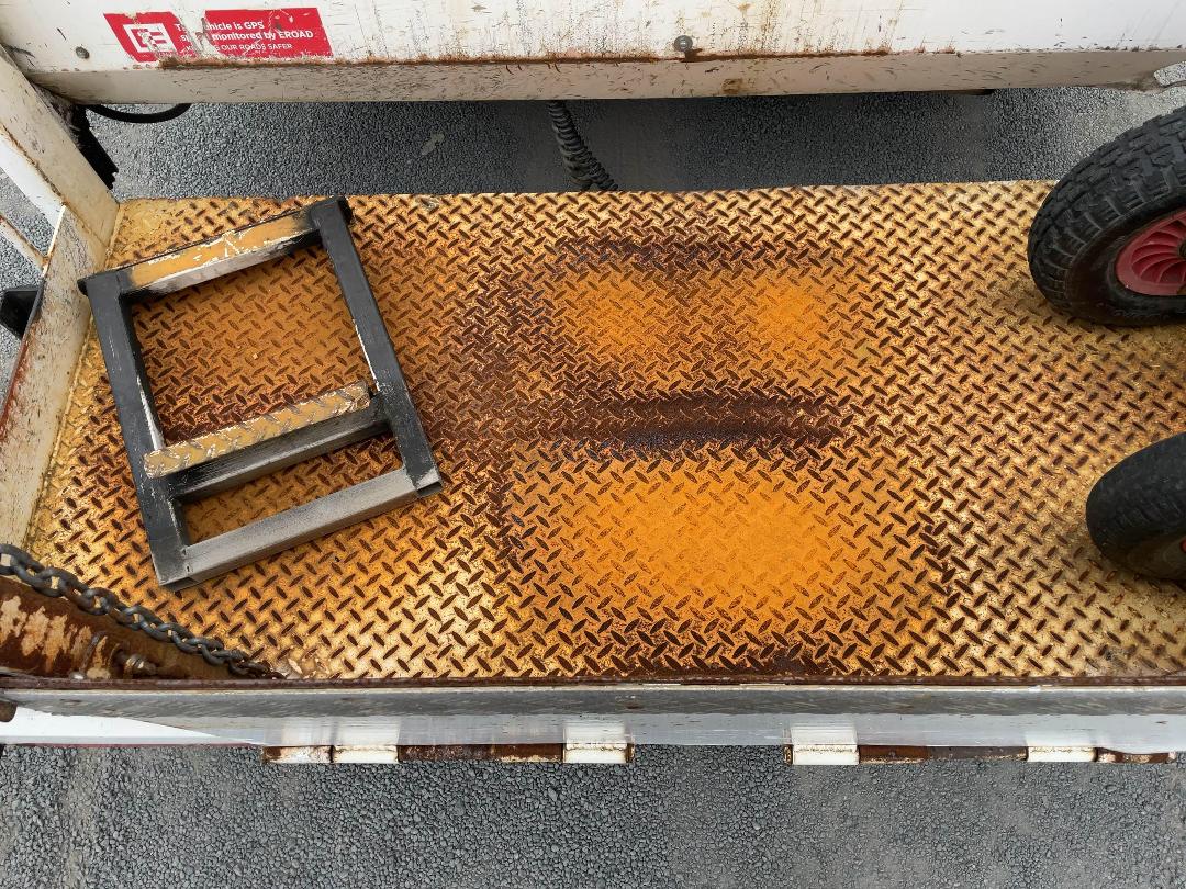 Photo '27' of Isuzu NKR 300M Gas Bottle Truck