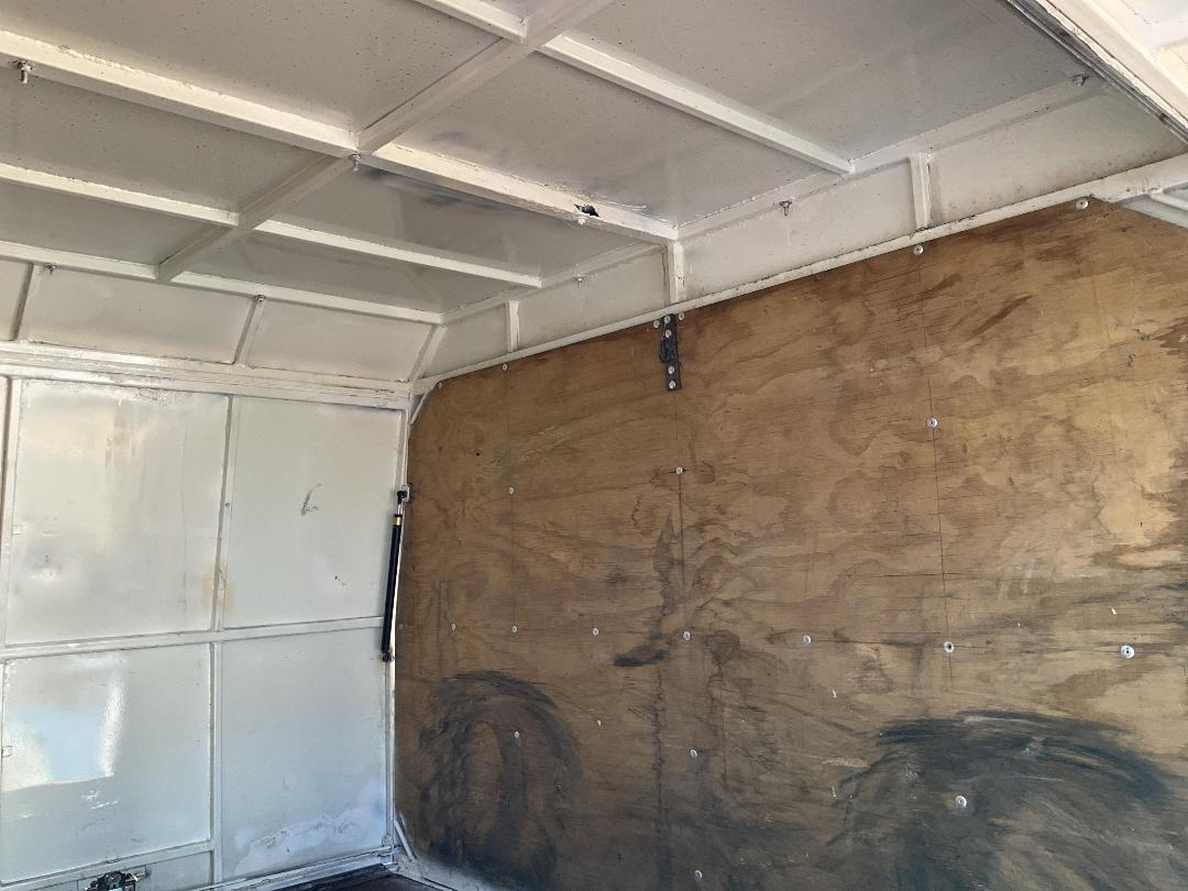 Photo '16' of Isuzu NPR 300M Tractor Unit