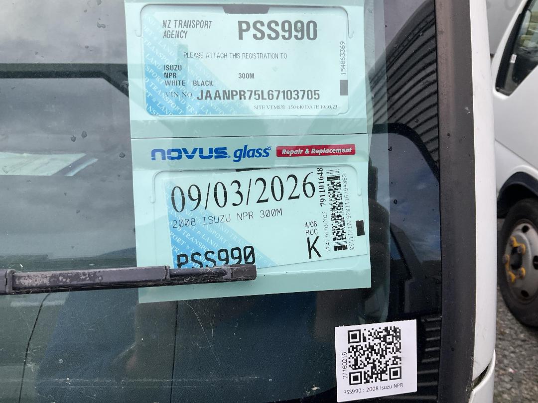 Photo '25' of Isuzu NPR 300M Tractor Unit