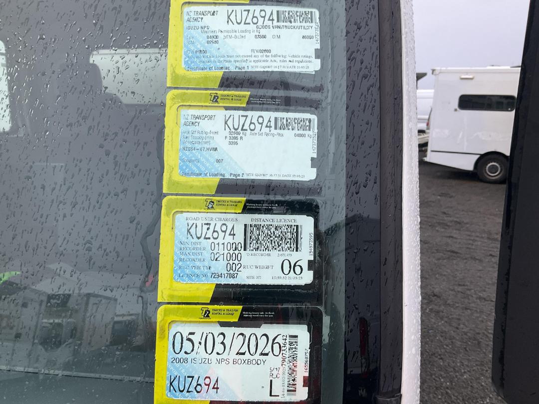 Photo '39' of Isuzu NPS BOXBODY Box Body Photo '39' of Isuzu NPS BOXBODY Box Body