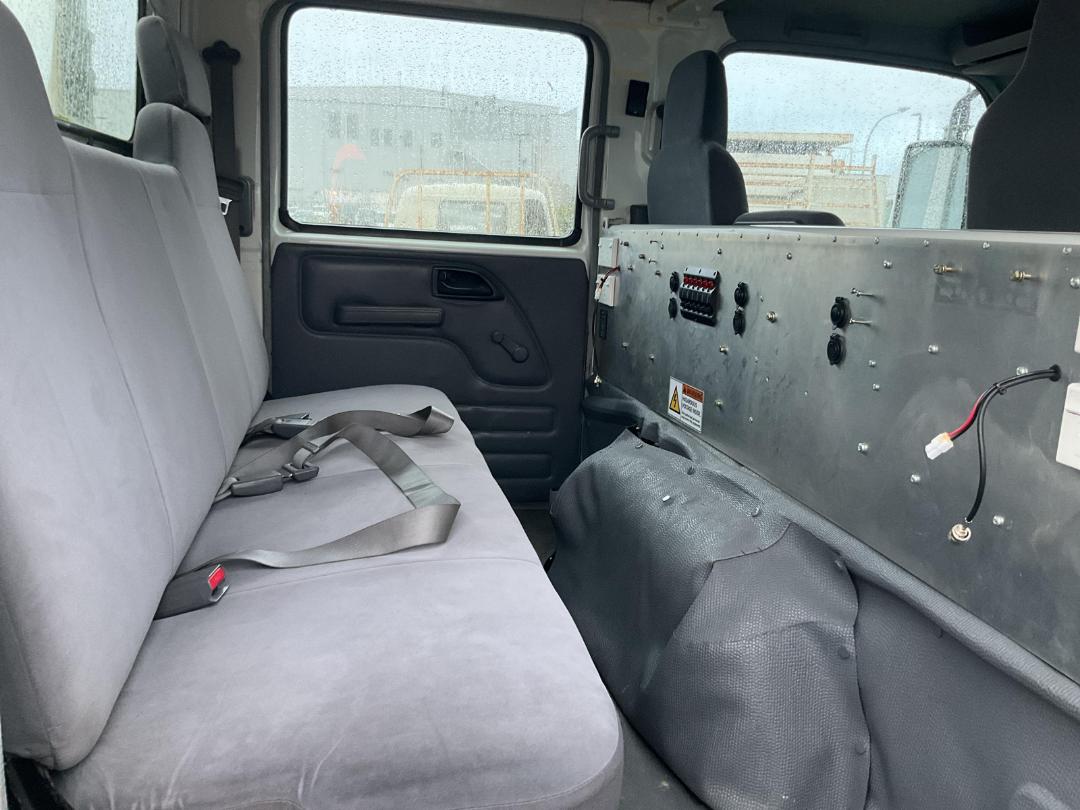 Photo '18' of Isuzu NPS BOXBODY Box Body Photo '18' of Isuzu NPS BOXBODY Box Body