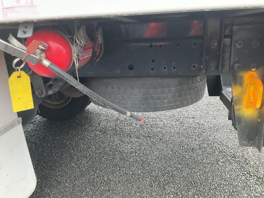 Photo '23' of Isuzu NPS BOXBODY Box Body Photo '23' of Isuzu NPS BOXBODY Box Body