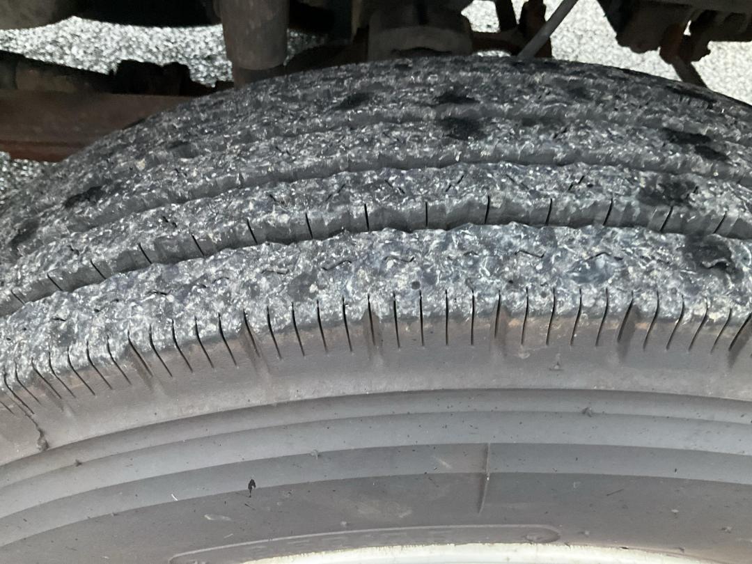 Photo '31' of Isuzu NPS BOXBODY Box Body Photo '31' of Isuzu NPS BOXBODY Box Body