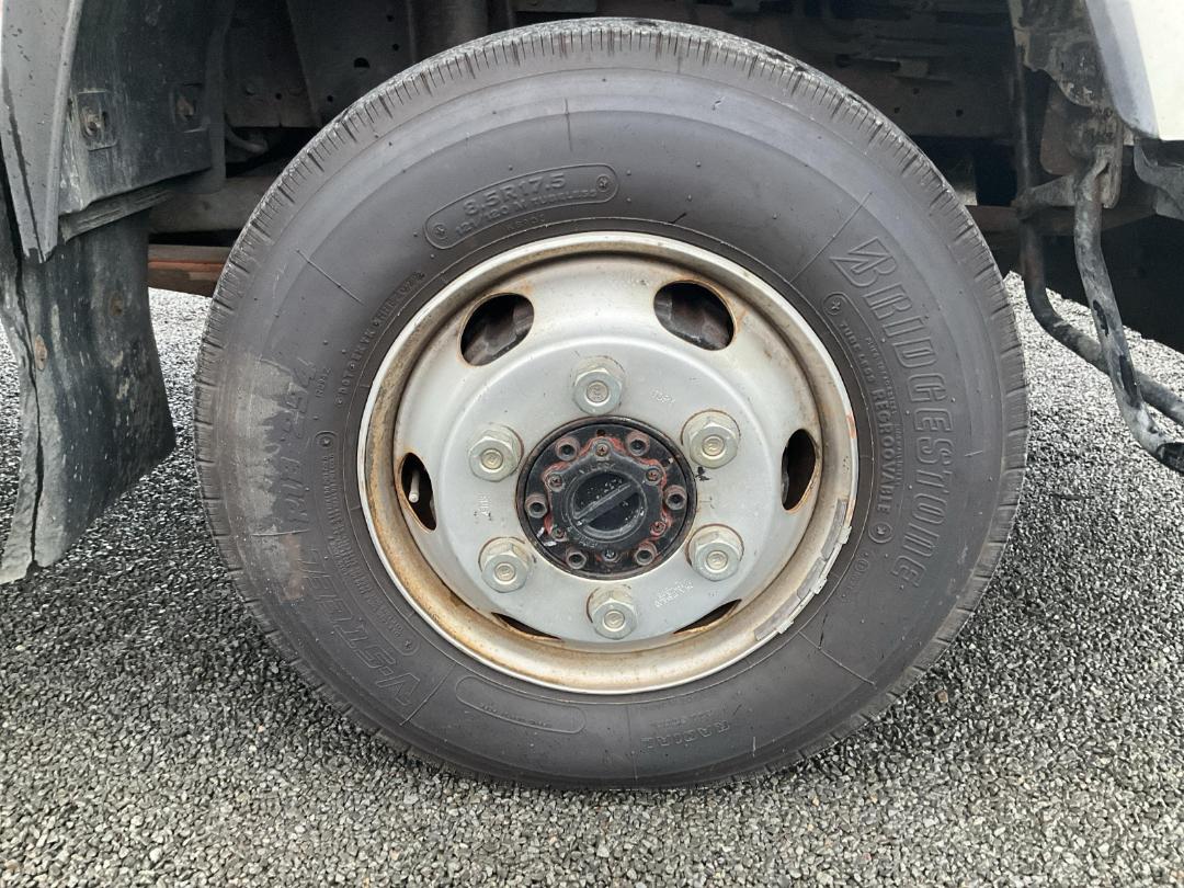 Photo '30' of Isuzu NPS BOXBODY Box Body Photo '30' of Isuzu NPS BOXBODY Box Body