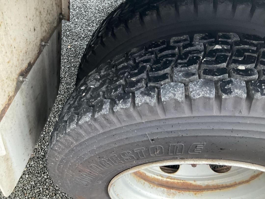 Photo '33' of Isuzu NPS BOXBODY Box Body Photo '33' of Isuzu NPS BOXBODY Box Body