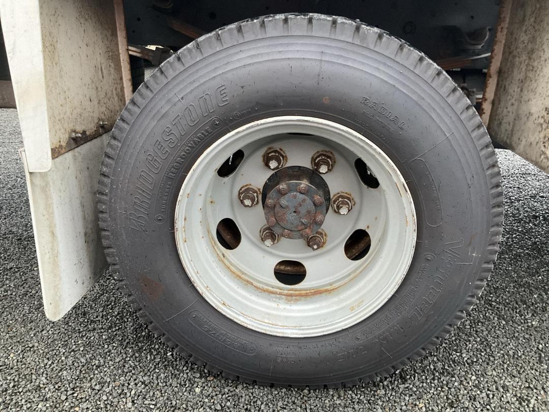 Photo '32' of Isuzu NPS BOXBODY Box Body Photo '32' of Isuzu NPS BOXBODY Box Body