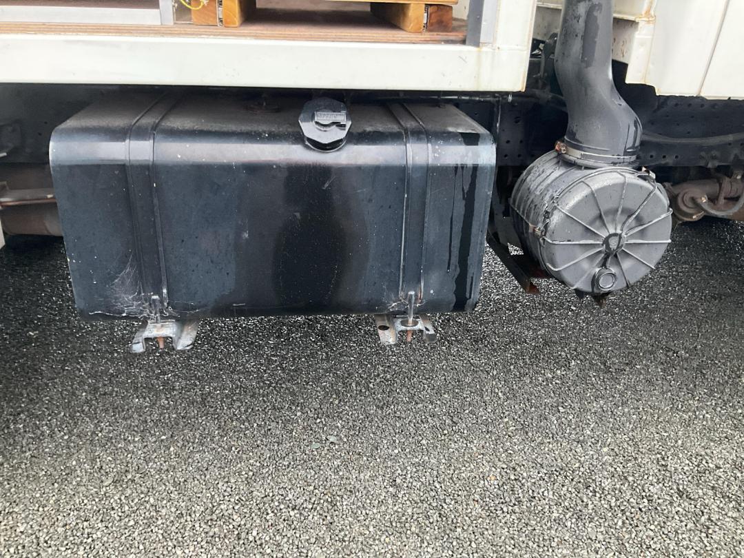 Photo '28' of Isuzu NPS BOXBODY Box Body Photo '28' of Isuzu NPS BOXBODY Box Body