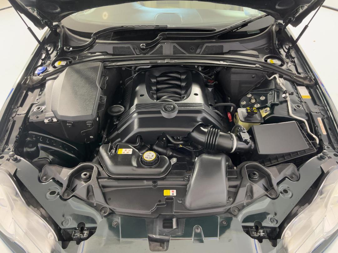 Photo '13' of Jaguar XF