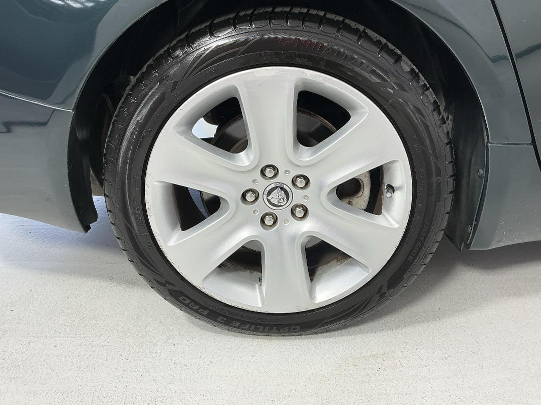 Photo '12' of Jaguar XF Photo '12' of Jaguar XF