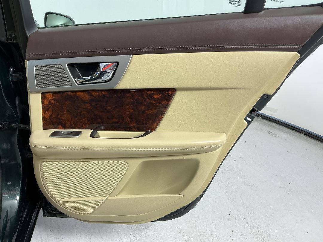 Photo '19' of Jaguar XF Photo '19' of Jaguar XF