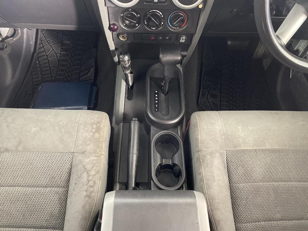 Photo '18' of Jeep Wrangler Photo '18' of Jeep Wrangler