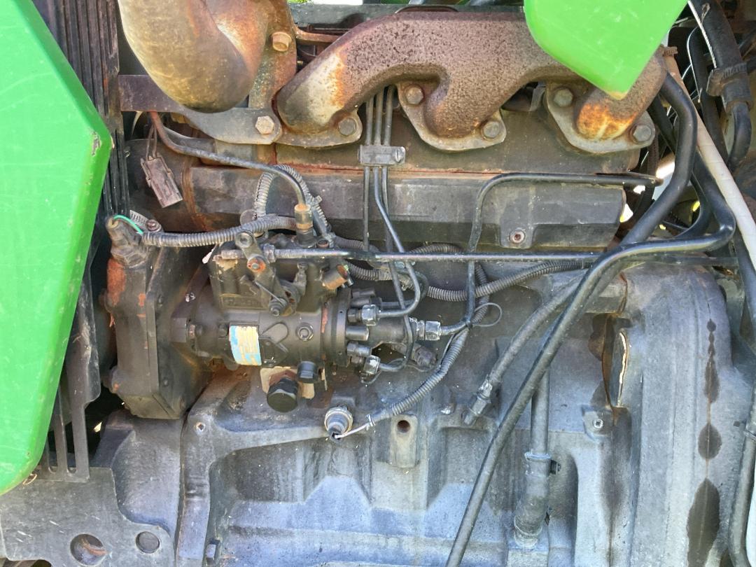 Photo '31' of JOHN DEERE 5203 Tractor Photo '31' of JOHN DEERE 5203 Tractor