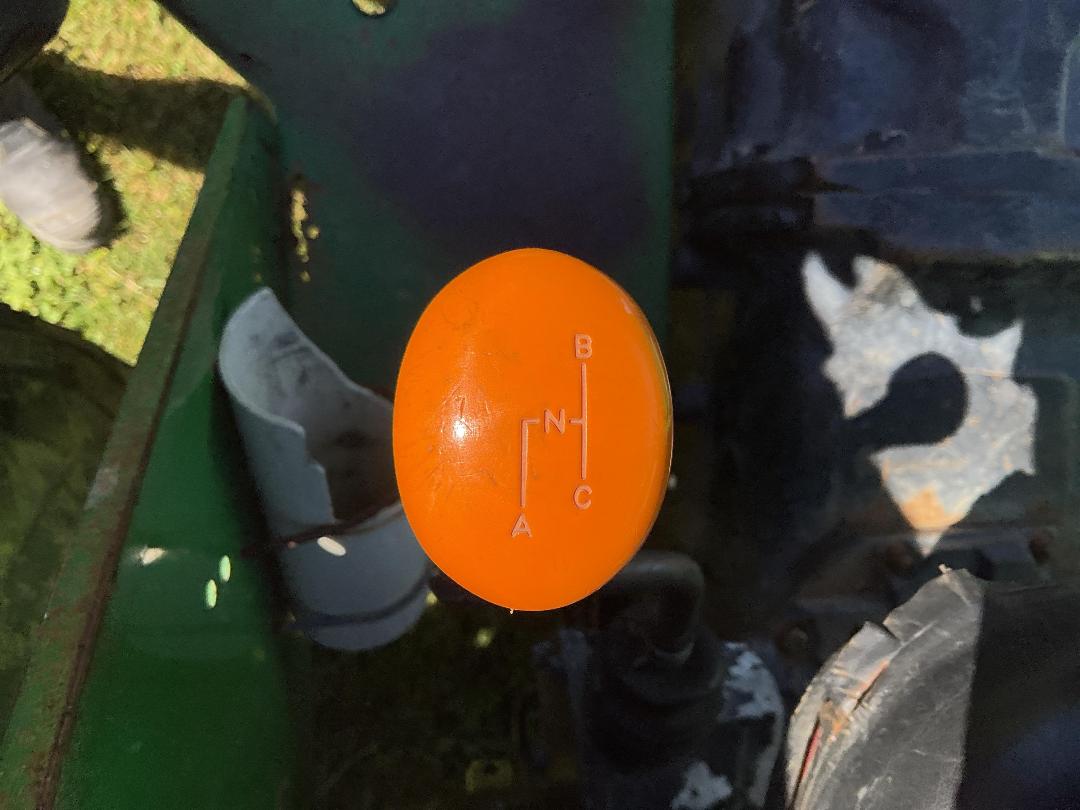 Photo '20' of JOHN DEERE 5203 Tractor Photo '20' of JOHN DEERE 5203 Tractor