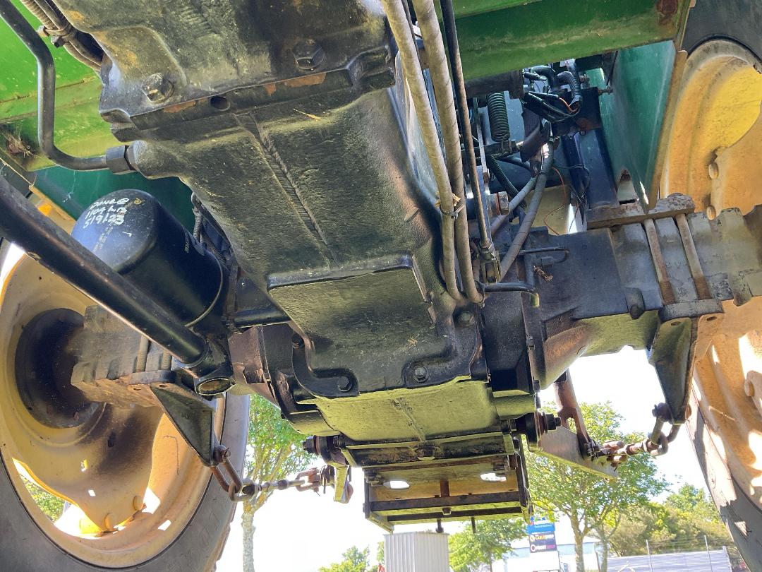 Photo '35' of JOHN DEERE 5203 Tractor Photo '35' of JOHN DEERE 5203 Tractor