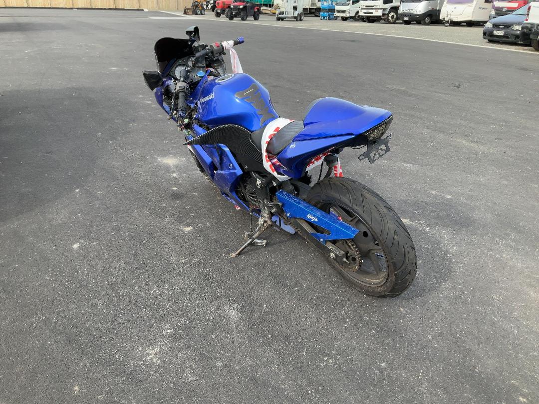 Photo '4' of Kawasaki EX 250J