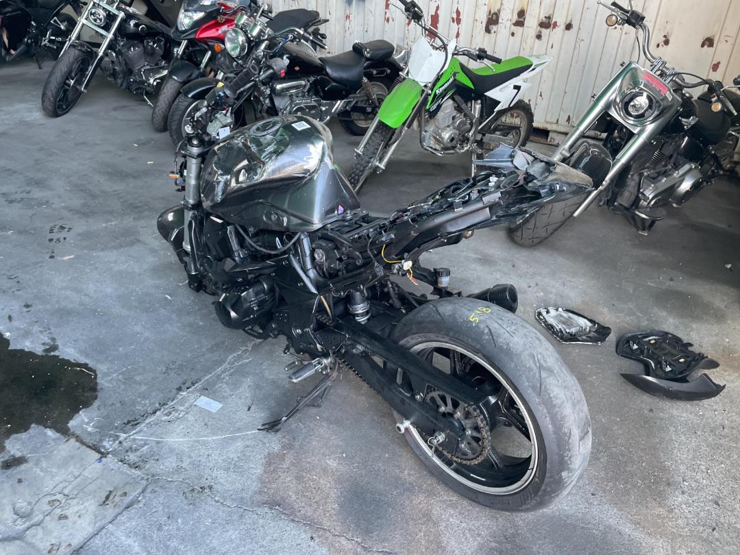 Photo '5' of Kawasaki ZR 750L Photo '5' of Kawasaki ZR 750L