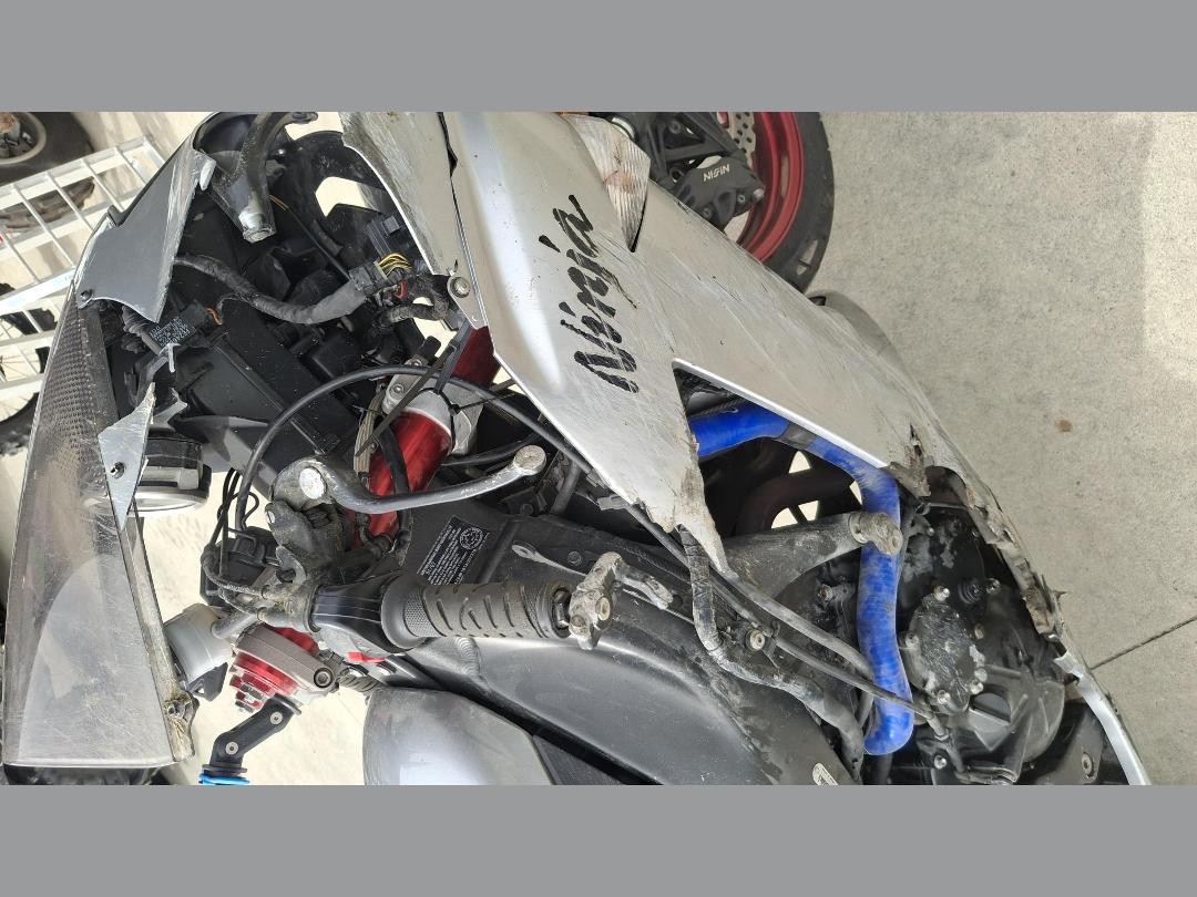 Photo '4' of Kawasaki ZX 600P