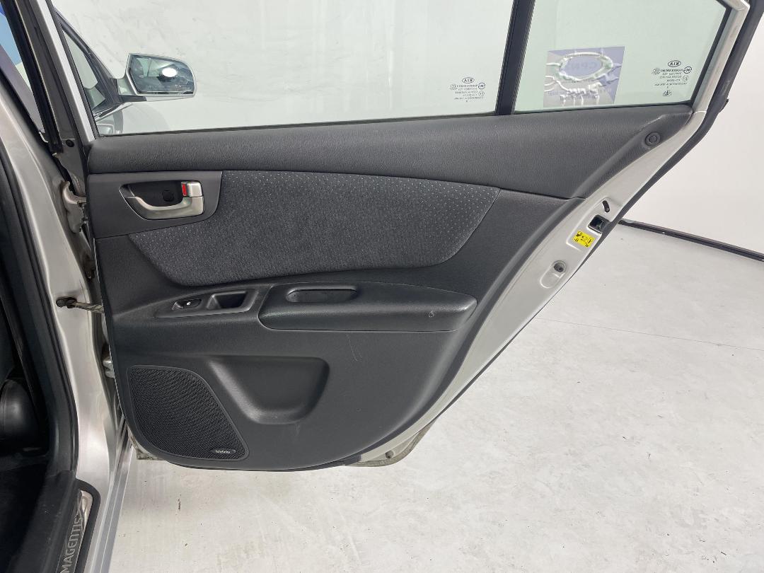 Photo '19' of KIA Magentis