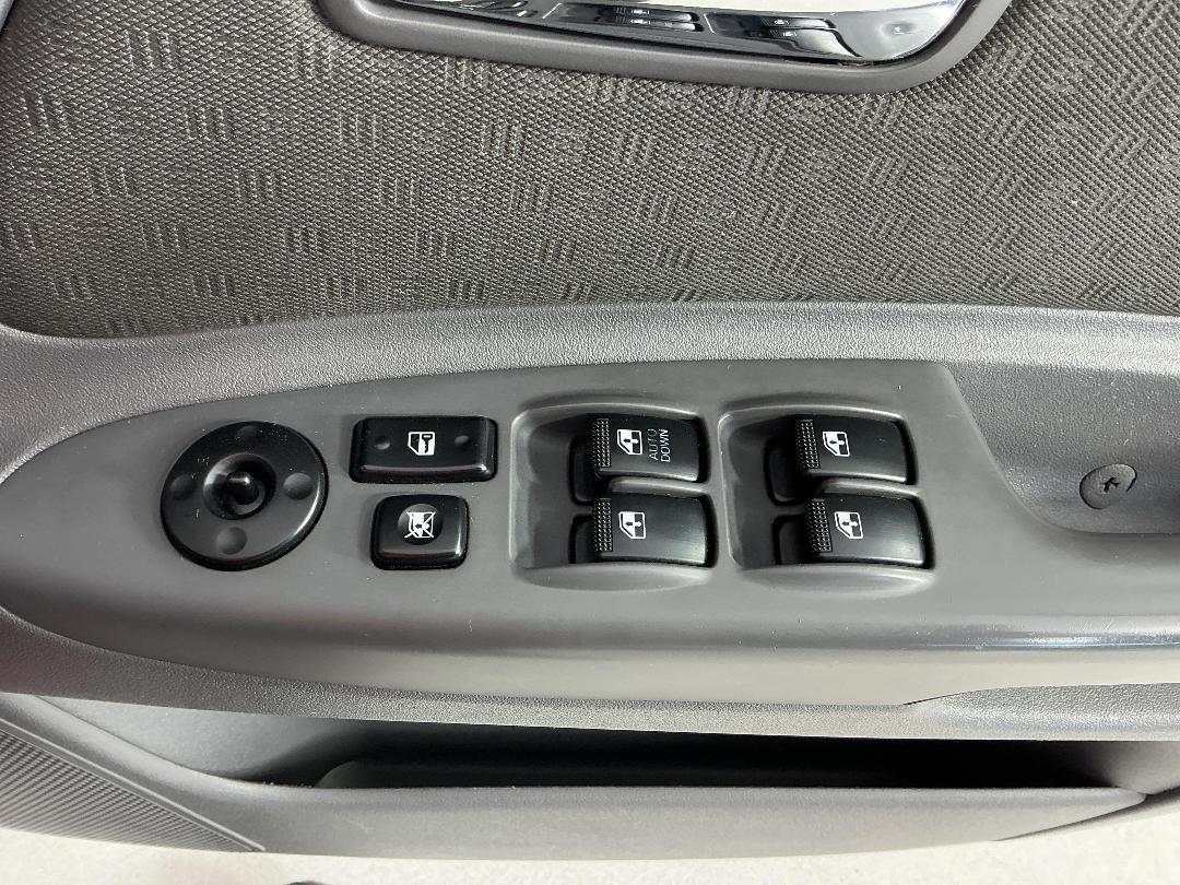 Photo '23' of KIA RIO