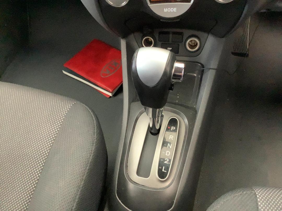 Photo '14' of KIA RIO