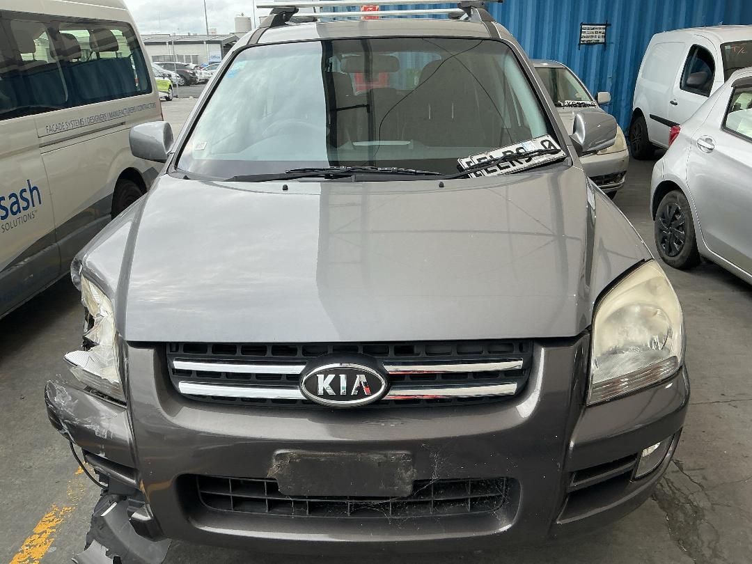 Photo '2' of KIA Sportage Photo '2' of KIA Sportage