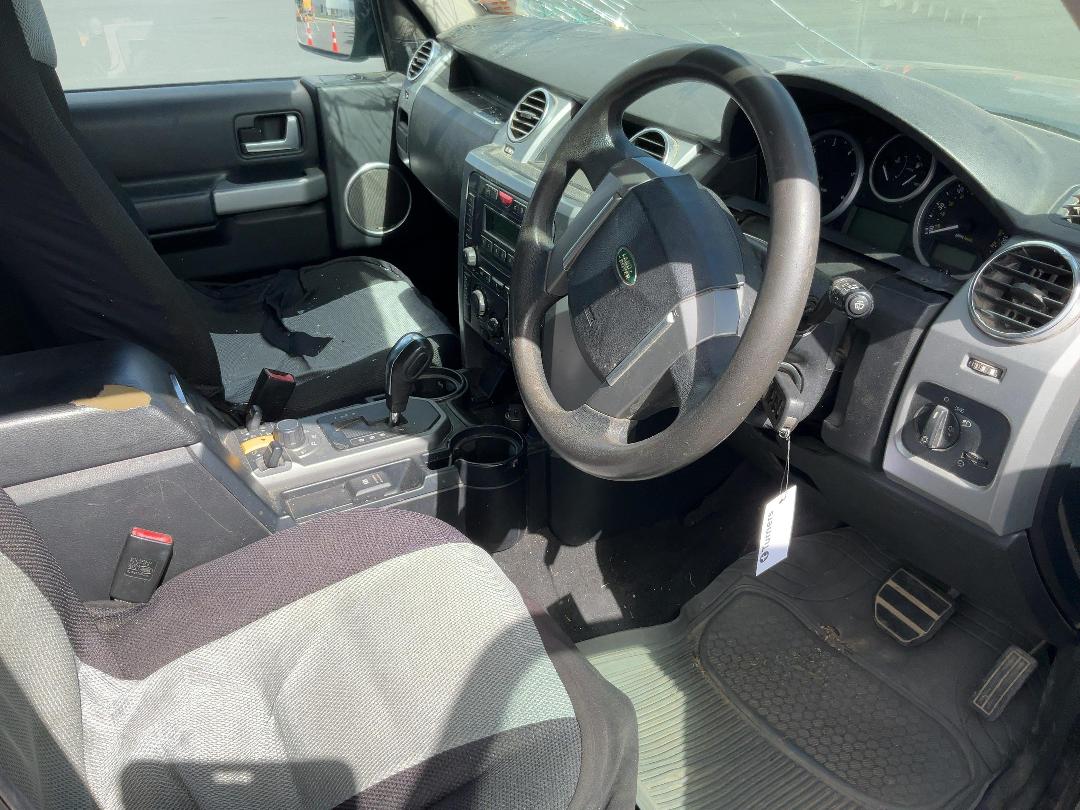 Photo '14' of Land Rover Discovery Photo '14' of Land Rover Discovery