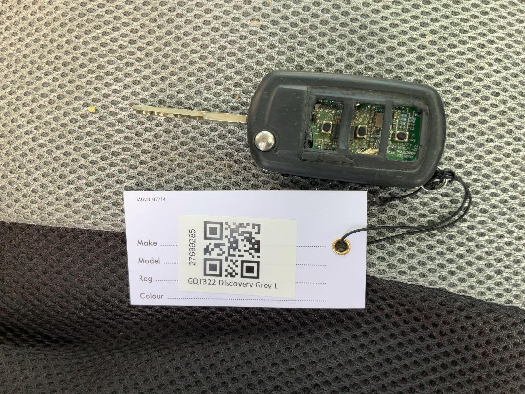 Photo '23' of Land Rover Discovery Photo '23' of Land Rover Discovery