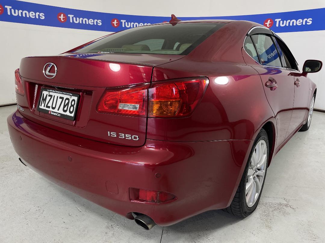 Photo '7' of Lexus IS350 Photo '7' of Lexus IS350