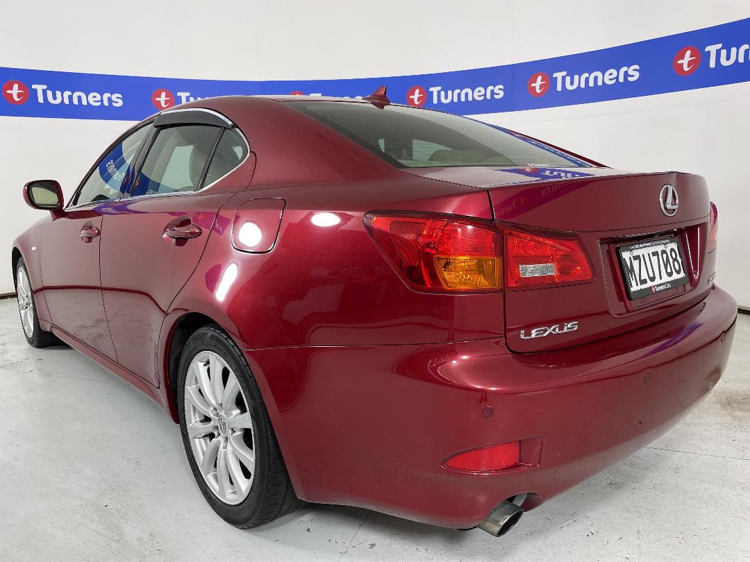 Photo '5' of Lexus IS350 Photo '5' of Lexus IS350