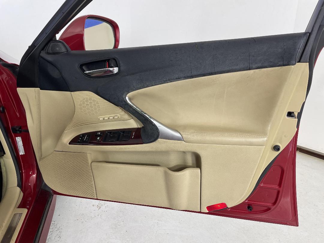 Photo '15' of Lexus IS350 Photo '15' of Lexus IS350