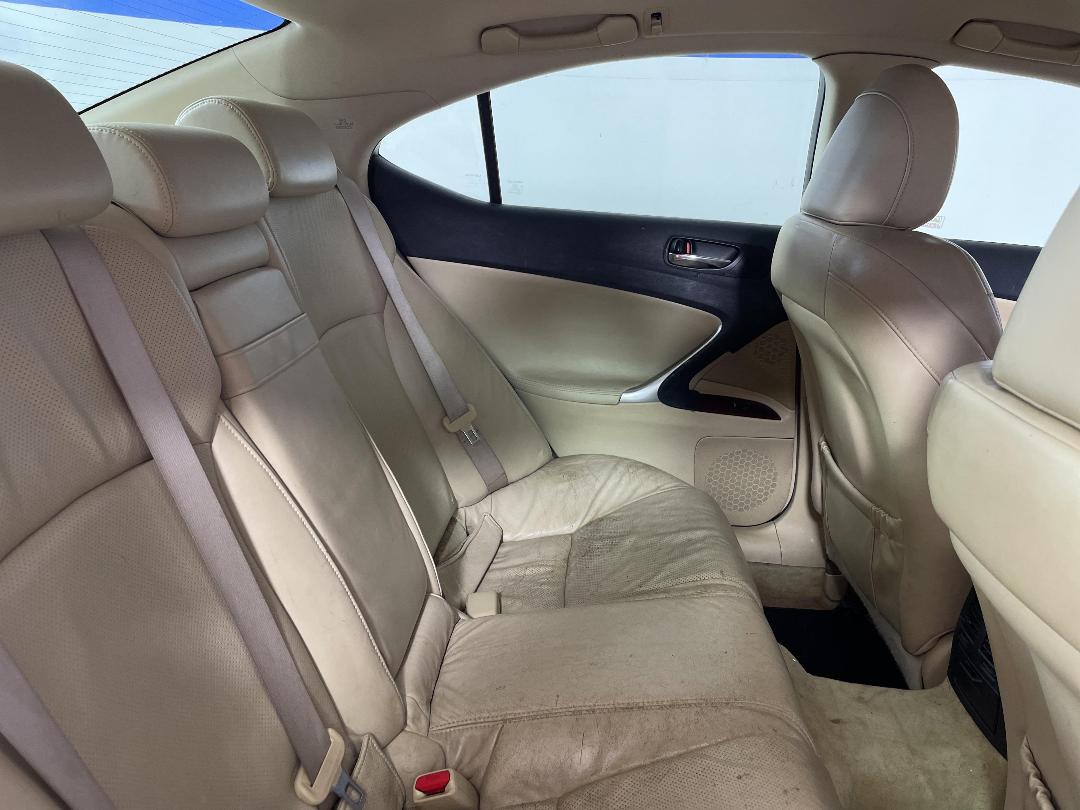 Photo '20' of Lexus IS350 Photo '20' of Lexus IS350