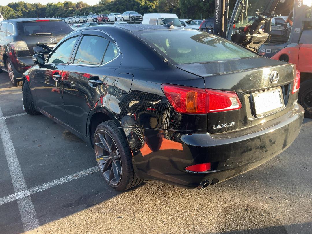 Photo '3' of Lexus IS350