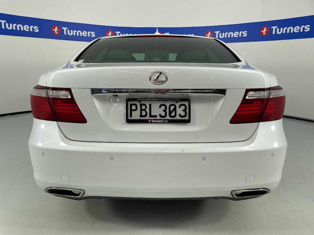 Photo '6' of Lexus LS460