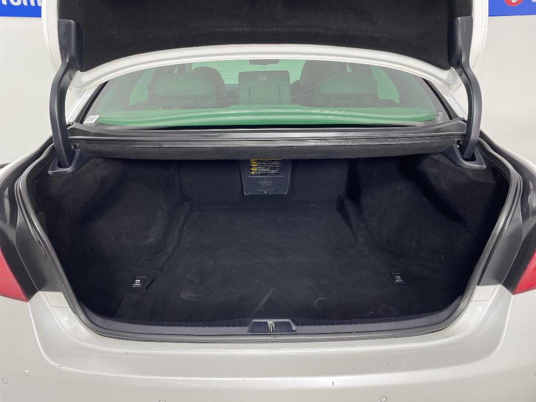 Photo '14' of Lexus LS460