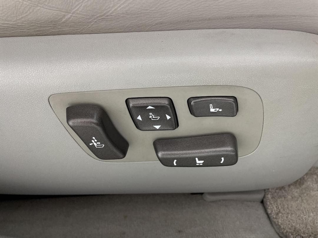 Photo '23' of Lexus LS460