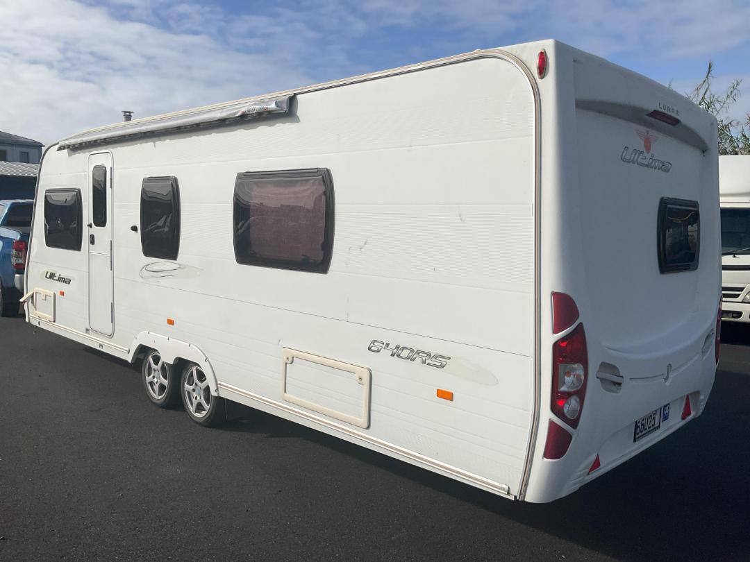Photo '4' of Lunar Ultima 640RS Caravan - Tandem Photo '4' of Lunar Ultima 640RS Caravan - Tandem