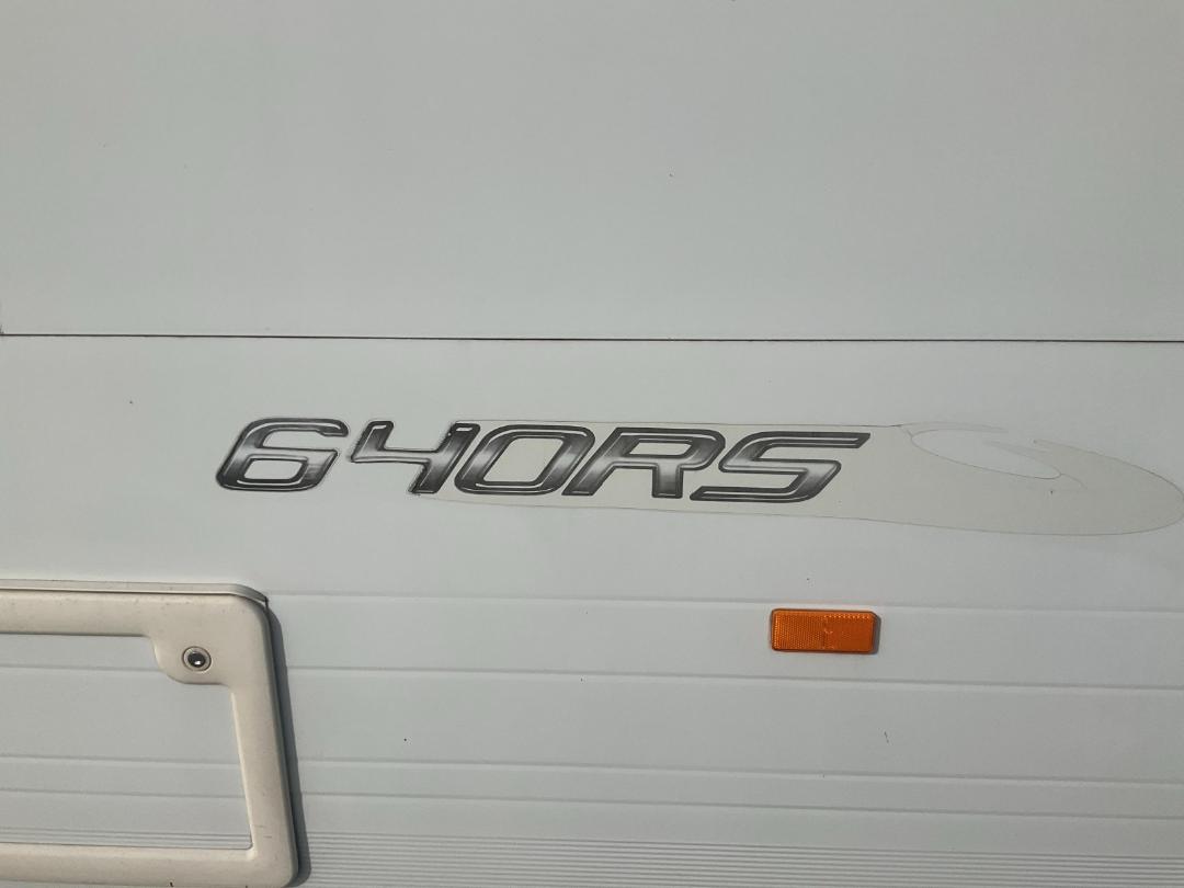 Photo '32' of Lunar Ultima 640RS Caravan - Tandem Photo '32' of Lunar Ultima 640RS Caravan - Tandem