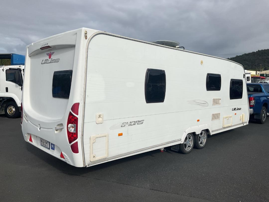 Photo '3' of Lunar Ultima 640RS Caravan - Tandem Photo '3' of Lunar Ultima 640RS Caravan - Tandem