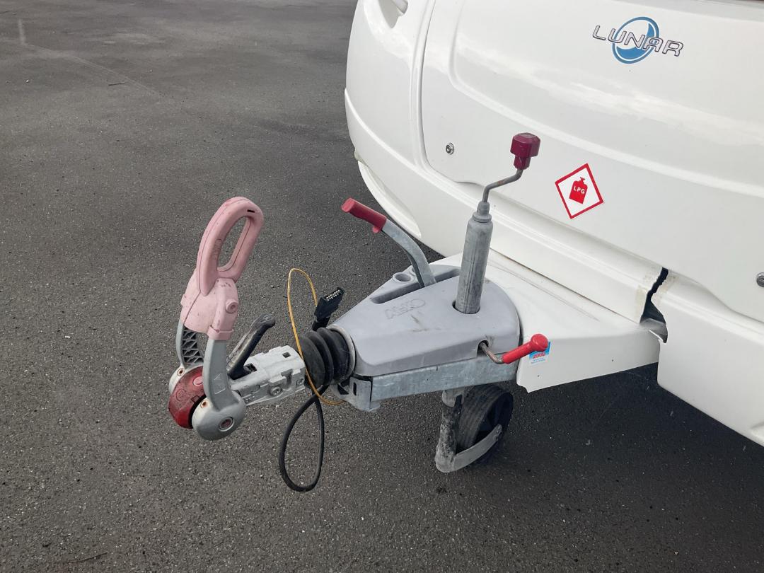 Photo '7' of Lunar Ultima 640RS Caravan - Tandem Photo '7' of Lunar Ultima 640RS Caravan - Tandem