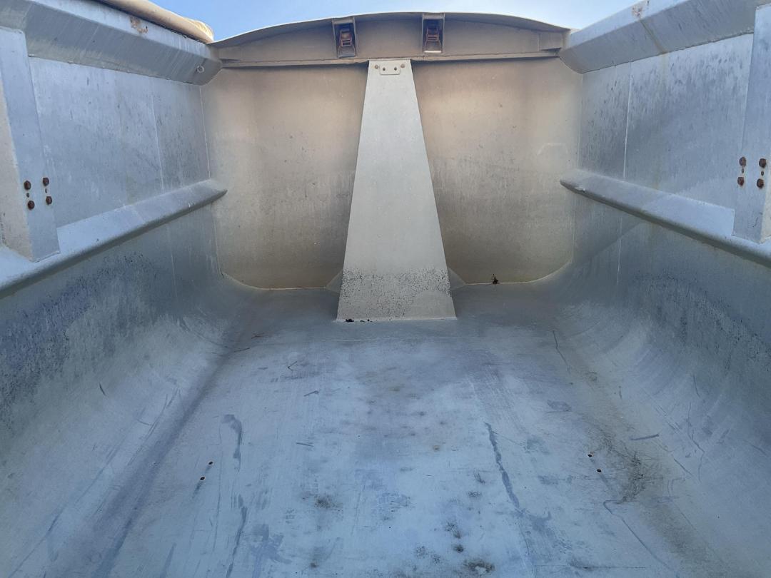 Photo '19' of Mack Vision CX688RST Tipper