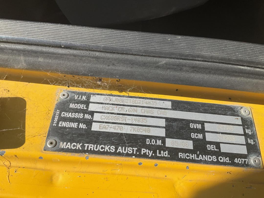 Photo '24' of Mack Vision CX688RST Tipper