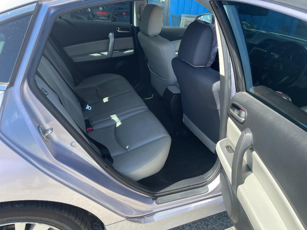 Photo '8' of Mazda Atenza