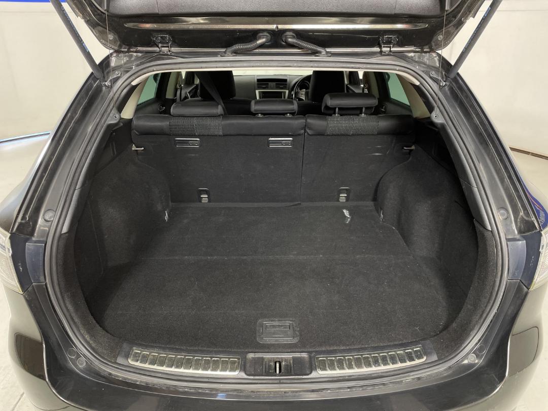 Photo '14' of Mazda Atenza