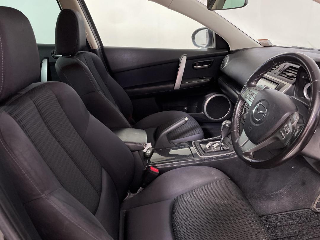 Photo '16' of Mazda Atenza